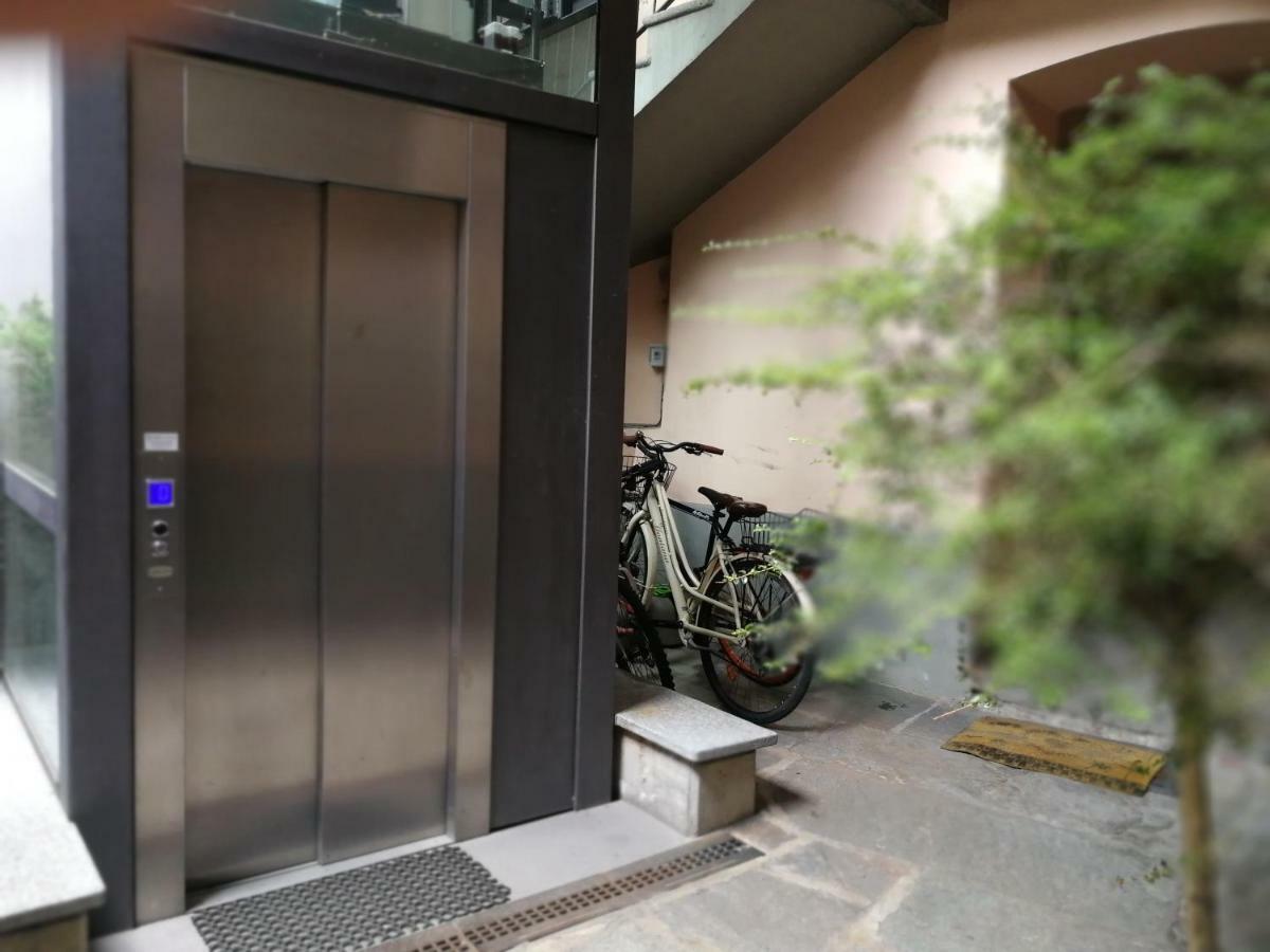 Appartamento Nel Centro Storico Di Aosta Con Vista Sui Ghiacciai Exterior photo