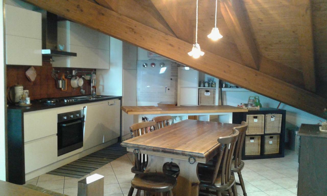 Appartamento Nel Centro Storico Di Aosta Con Vista Sui Ghiacciai Exterior photo